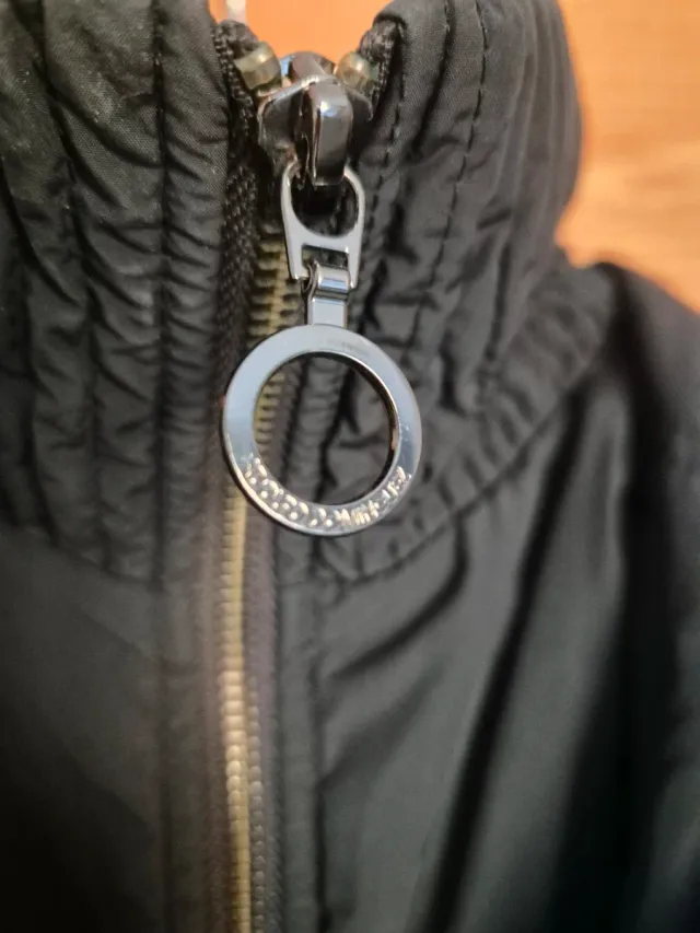 Abrigo Adolfo Domínguez Negro Nylon