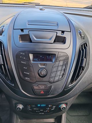 Ford Transit Courier 2019