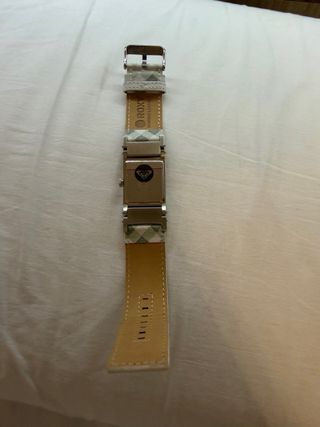 Reloj Roxy Cuadrado Diseño Rombo