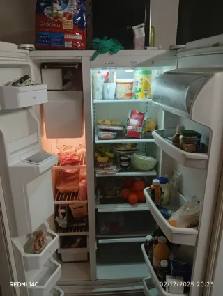 Nevera Whirlpool con dispensador