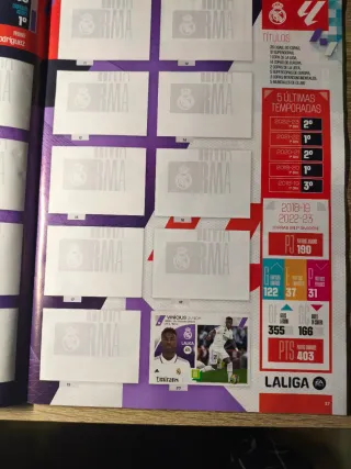 Álbum de cromos Liga Este 23-24