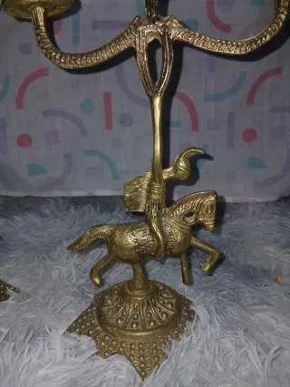 Pareja Candelabros Antiguos Metal Dorado y reloj