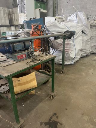 Curvadora de metal industrial