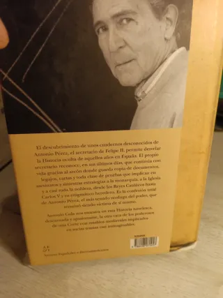 El pedestal de las estatuas (Spanish Edition)