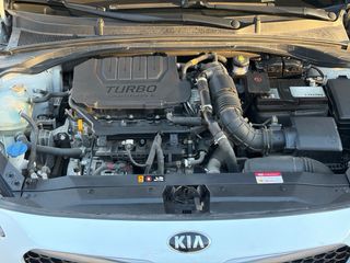 KIA XCeed 1.5 MHEV iMT Tech 160CV