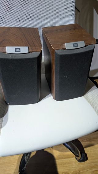 Receptor Surround Marantz NR1501 + Altavoces JBL