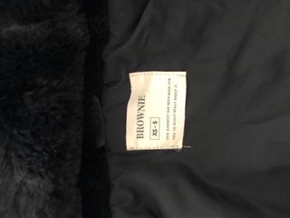 Cazadora Brownie pelo negra