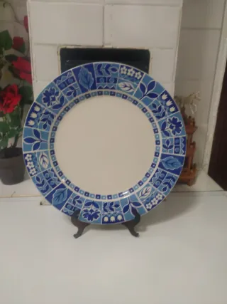 Fuente San Claudio Azul y Blanca