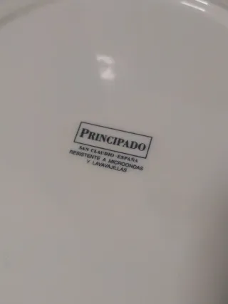 Fuente San Claudio Azul y Blanca