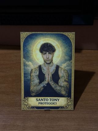 Santino plastificato Tony Effe