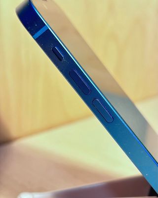 iPhone 13 Mini (128GB, Azul) + Regalo | Leer desc.