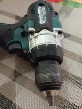 Taladro Percutor Makita DHP486 18V