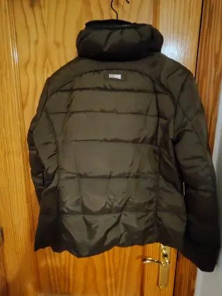 Cazadora acolchada mujer marron