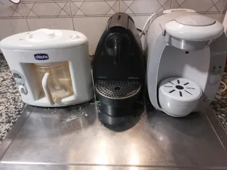 Lote cocina: 2 cafeteras + 1 robot vapor