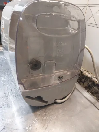 Lote cocina: 2 cafeteras + 1 robot vapor