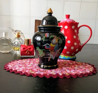 TIBOR jarrón oriental negro de lujo con regalo