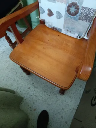 Sillón butaca con bordado floral tengo dos butacas