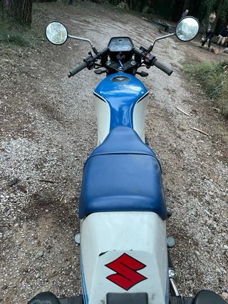 Suzuki RG 125 . 2 tienpos