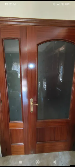 Puertas interiores de madera con cristal