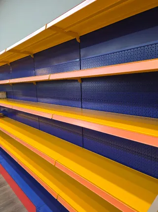 Estanterías metálicas para negocio