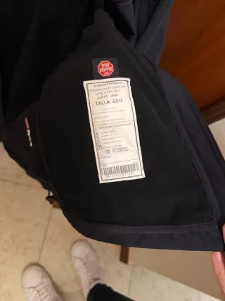 Cortavientos Armada Española Azul