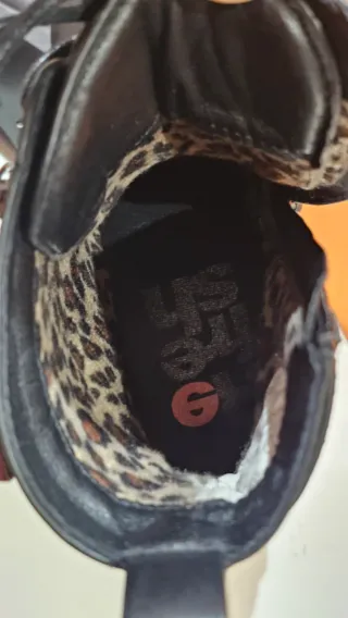 Botines Refresh negros tacón plataforma