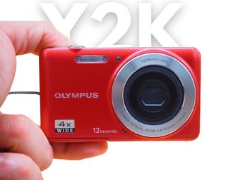 Cámara Olympus VG-110 Roja