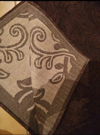 Alfombra grande salón marrón