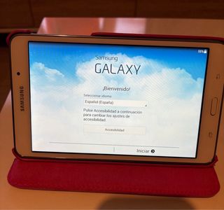Samsung Galaxy Tab 4 con funda