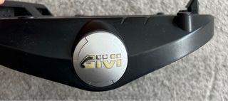 Baúl Givi para moto