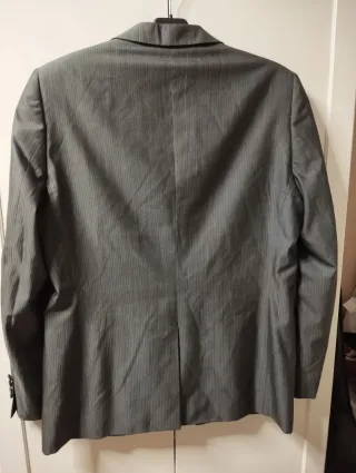 Americana gris a rayas