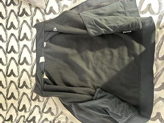 Chaqueta Nike negra con banda lateral