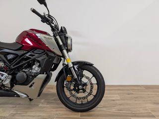 HONDA CB125R 2018
