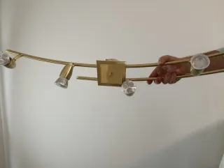 Lámpara de techo dorada con 5 focos