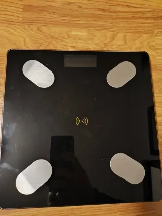 Báscula de baño digital negra