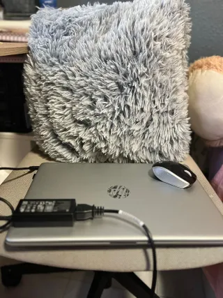 Portátil HP 15s-fq005Ons Plata