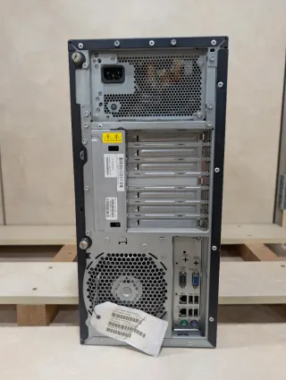 Servidor HP Proliant ML330 G6
