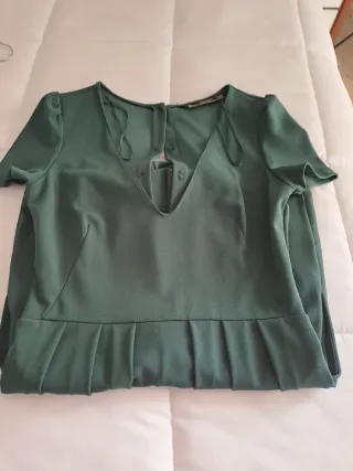 Vestido verde falda pantalón