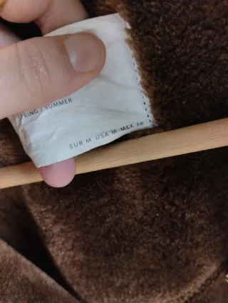 Chaqueta Zara Negra con Borrego Interior