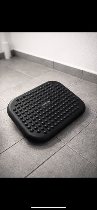 Reposapiés ergonómico NINFOR Negro