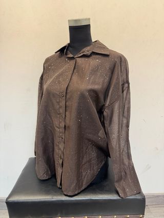 Camisa blanca plateada talla única