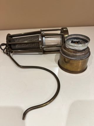 Lámpara antigua de mina / industrial – latón.