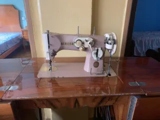 Máquina de coser Singer