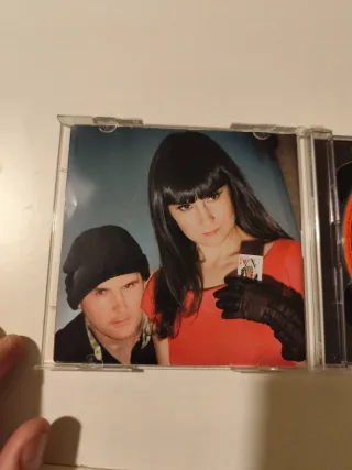 CD Amaral Gato Negro Dragón Rojo