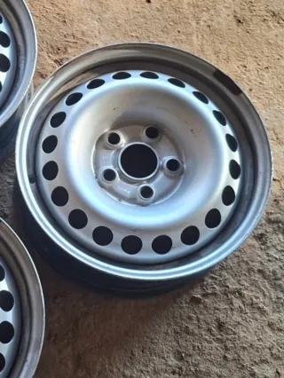 Llanta chapa VW T5
