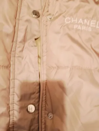 Chaqueta Chanel Beige y Negra