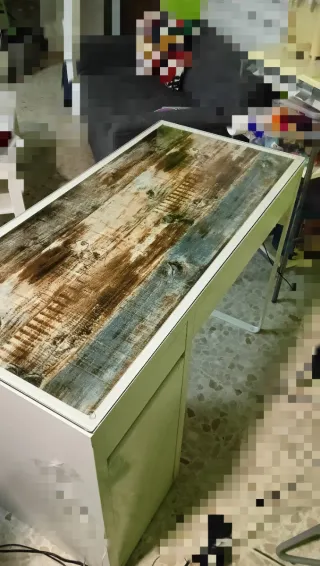 Vendita urgente per chiusura! Scrivania in legno e metallo