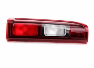 Piloto trasero izquierdo Renault Trafic 2020