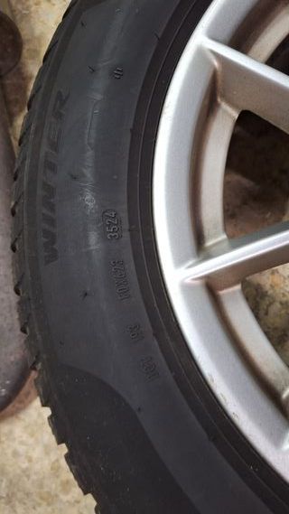 Juego 4 llantas Bmw y neumaticos Pirelli de nieve