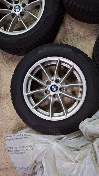 Juego 4 llantas Bmw y neumaticos Pirelli de nieve